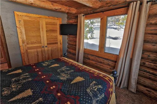 Black Bear Lodge (Private Home) - image 6