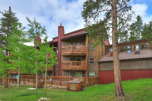 Tyra Summit A2A Condo - image 10