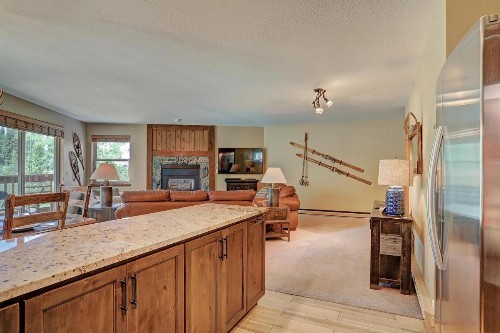 Tyra Summit A2A Condo - image 7