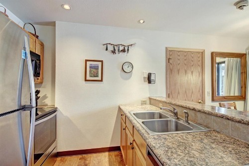 River Mtn Lodge W215C - image 7