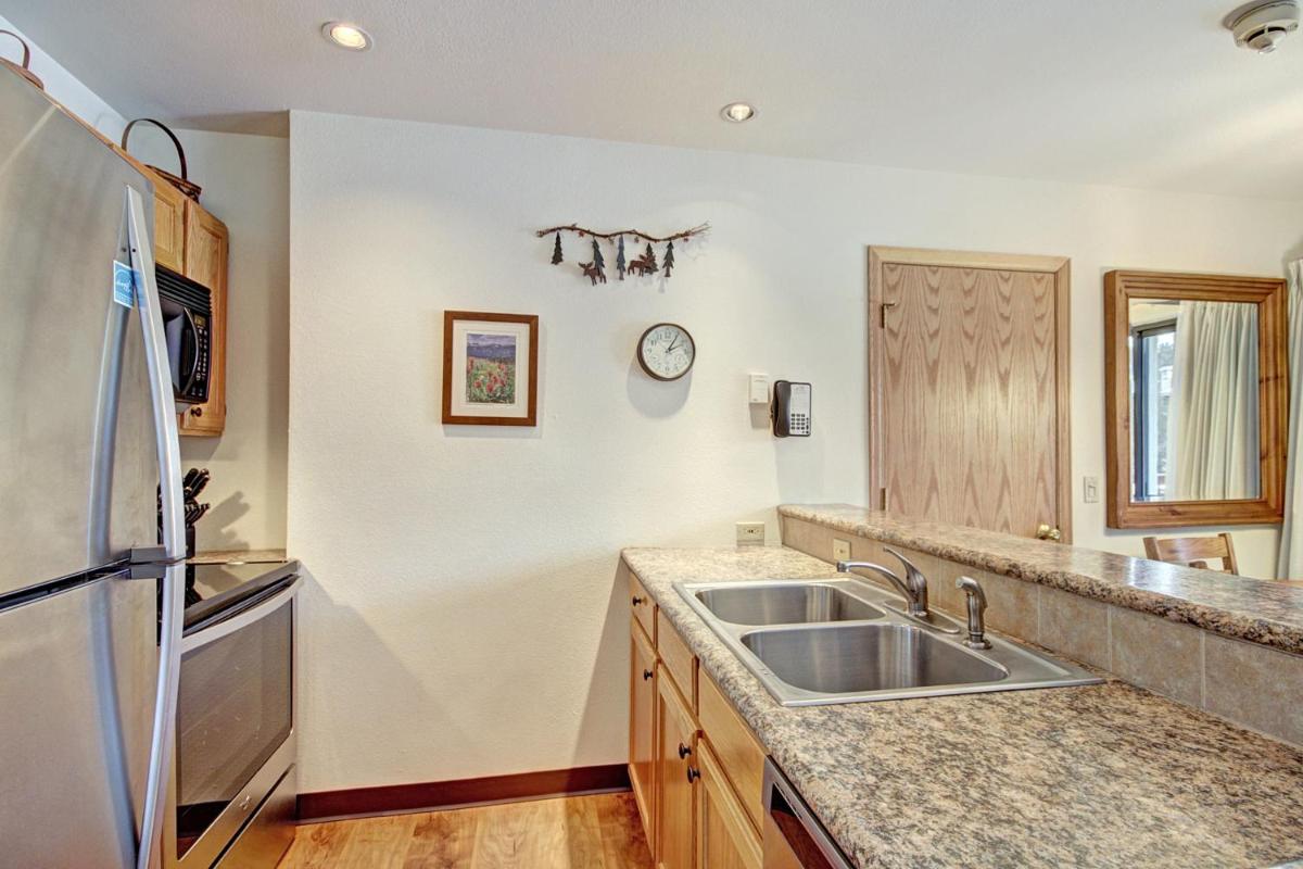 River Mtn Lodge W215C - image 7