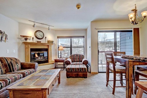 River Mtn Lodge E320 - image 2