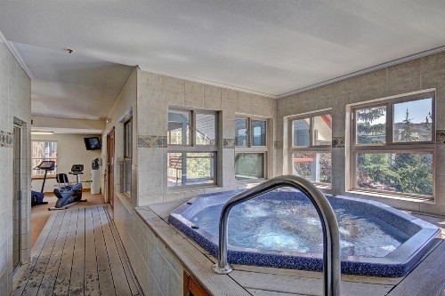 River Mtn Lodge E320 - image 20