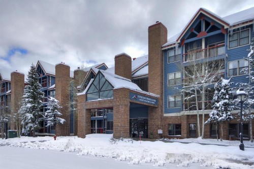 River Mtn Lodge E320 - image 27