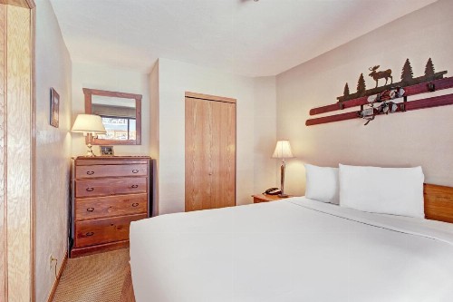 River Mtn Lodge W117C - image 12