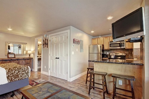 Village at Breck V4309 - image 3