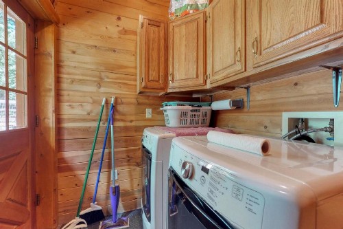 Blue River Elegance - image 12