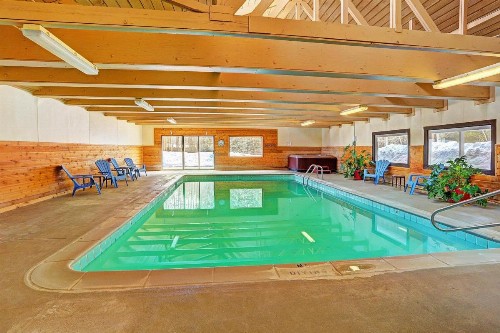 Ski & Racquet Club B-106 Condo - image 12