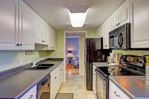 Ski & Racquet Club B-106 Condo - image 23