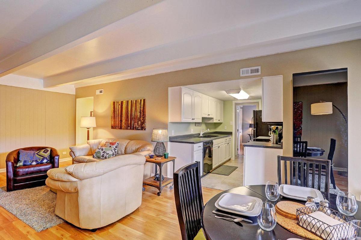 Ski & Racquet Club B-106 Condo - image 3