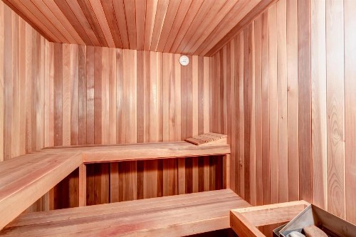 Ullr Haus - image 12
