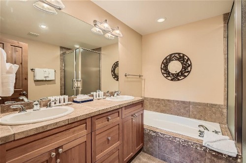 Highland Greens Spruce Townhouse - image 14