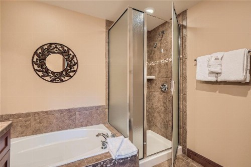 Highland Greens Spruce Townhouse - image 15