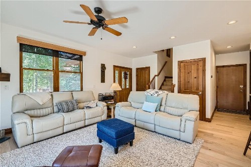 Highland Greens Spruce Townhouse - image 9
