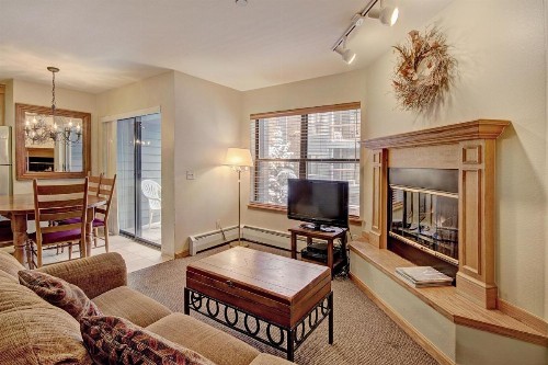 River Mtn Lodge E215D