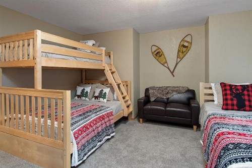 High Street Retreat - image 4