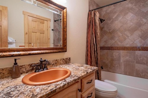 Base 9 Condo - image 29