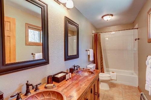 Snowed Inn Breckenridge - image 7