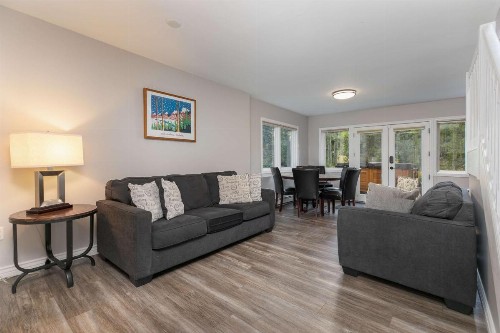 Brooks Hill Lodge - image 23