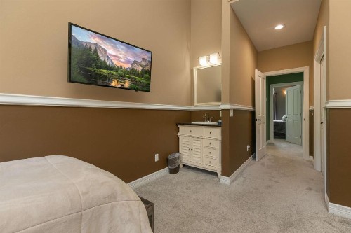 Brooks Hill Lodge - image 24