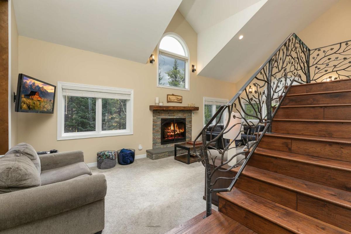 Brooks Hill Lodge - image 6