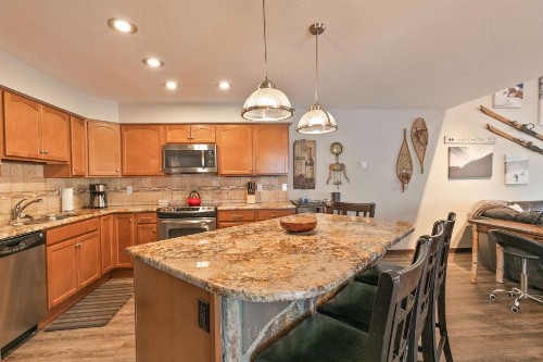Mainridge Townhome A - image 10
