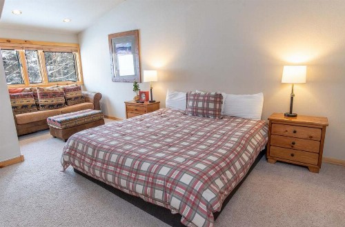 Elk Ridge 402 - image 26