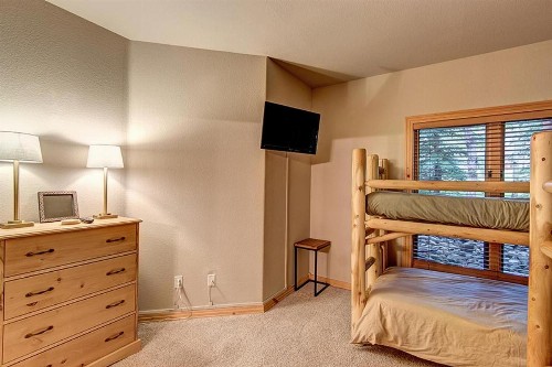 Elk Ridge 402 - image 6