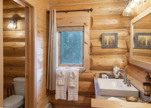 Elk Meadow Lodge - image 26