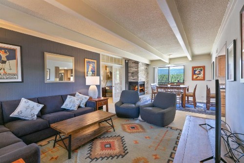 Ski & Racquet Club Condo B - image 2