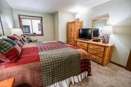 Park Place B204 - image 21