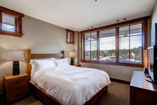 Breckenridge Luxury Ski-In Ski-Out Condos - image 9