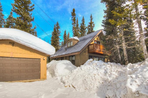 Lazy Dog Lodge Home - image 10