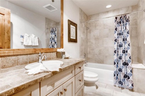 Breckenridge 2 Bedroom Condo at Blue Sky Ski-in Ski-out - image 12