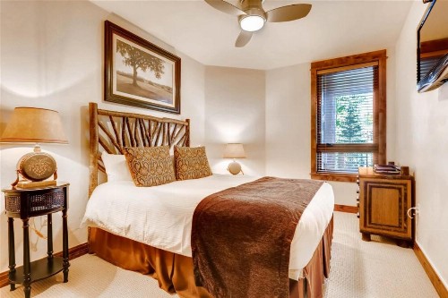 Breckenridge 2 Bedroom Condo at Blue Sky Ski-in Ski-out - image 6