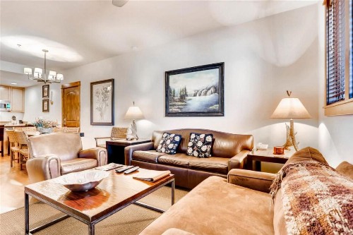 Breckenridge 2 Bedroom Condo at Blue Sky Ski-in Ski-out - image 7