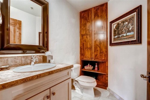 Breckenridge 3 Bedroom Condo at Blue Sky 5-Star and Ski-In Ski-out! - image 12