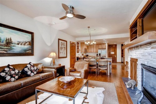 Breckenridge 3 Bedroom Condo at Blue Sky 5-Star and Ski-In Ski-out! - image 5