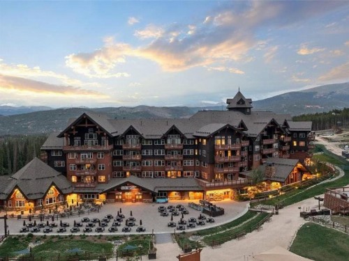 Breckenridge 4 Bedroom Condo at One Ski Hill Ski-in Ski-out concierge services