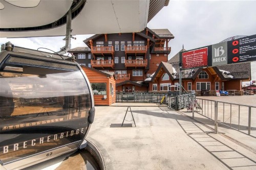 Breckenridge 4 Bedroom Condo at One Ski Hill Ski-in Ski-out concierge services - image 11