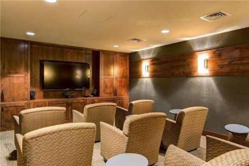 Breckenridge 4 Bedroom Condo at One Ski Hill Ski-in Ski-out concierge services - image 23