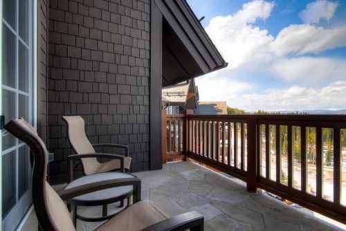 Breckenridge 4 Bedroom Condo at One Ski Hill Ski-in Ski-out concierge services - image 6