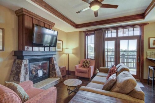 Breckenridge 3 Bedroom Condo at One Ski Hill Ski-in Ski-out concierge services - image 15