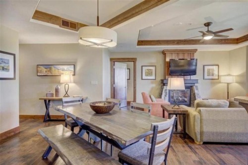 Breckenridge 3 Bedroom Condo at One Ski Hill Ski-in Ski-out concierge services - image 16