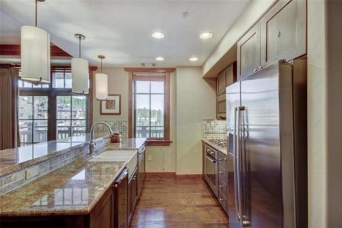 Breckenridge 3 Bedroom Condo at One Ski Hill Ski-in Ski-out concierge services - image 19
