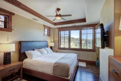 Breckenridge 3 Bedroom Condo at One Ski Hill Ski-in Ski-out concierge services - image 21