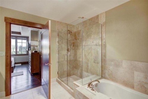 Breckenridge 3 Bedroom Condo at One Ski Hill Ski-in Ski-out concierge services - image 24