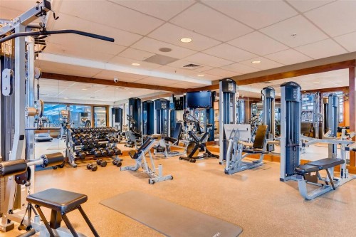 Breckenridge 2 Bedroom Condo at One Ski Hill Ski-in Ski-out concierge services - image 6