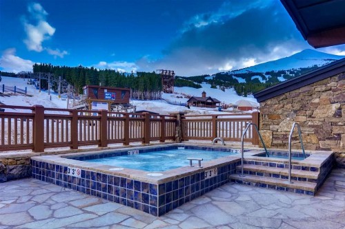 Breckenridge 1 Bedroom Condo at One Ski Hill Ski-in Ski-out concierge servies
