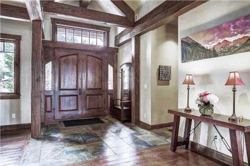 Grand Campion Home - image 1